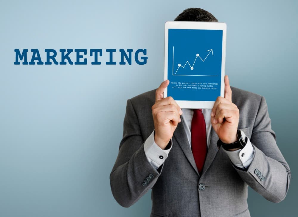 Marketing Diploma or Business Administration Diploma: Which One Is Right for You?